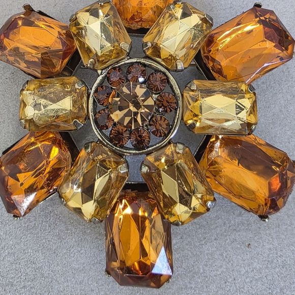 Vintage Sunburst Brooch Pin Citrine Topaz Colors - Picture 4 of 6